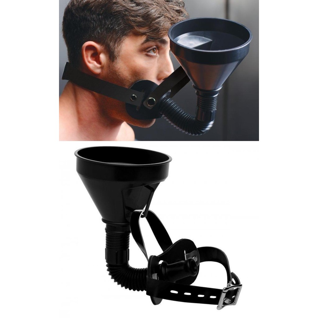 Maschera con imbuto latrine fetish